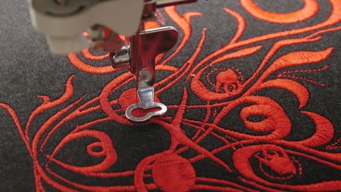 Immagine di copertina: come ricamare una t-shirt