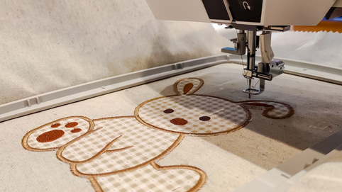 Immagine di copertina: come fare l'appliquè con la macchina da ricamo