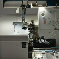 Taglia e Cuci Pfaff Admire 3000 infilatura illuminata