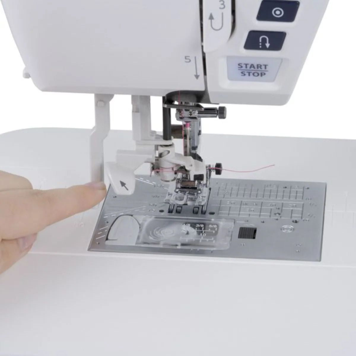 Janome SKYLINE S5 Anniversary Edition Macchina per cucire infila ago automatico