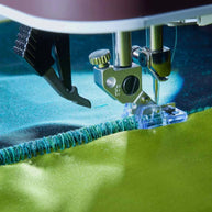 Macchina da cucire e ricamare Pfaff Creative Expression 750 con Telaio 350 x 360 mm piedino cordonatore