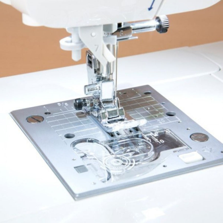 Juki HZL-DX3 Macchina da cucire Elettronica dettaglio placca ago