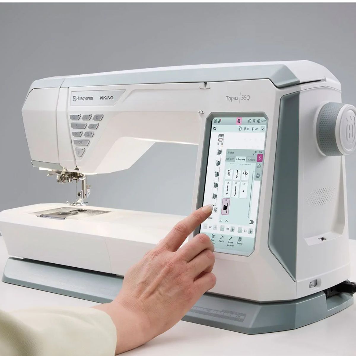 Macchina da cucire Husqvarna Viking Topaz 55Q display touchscreen