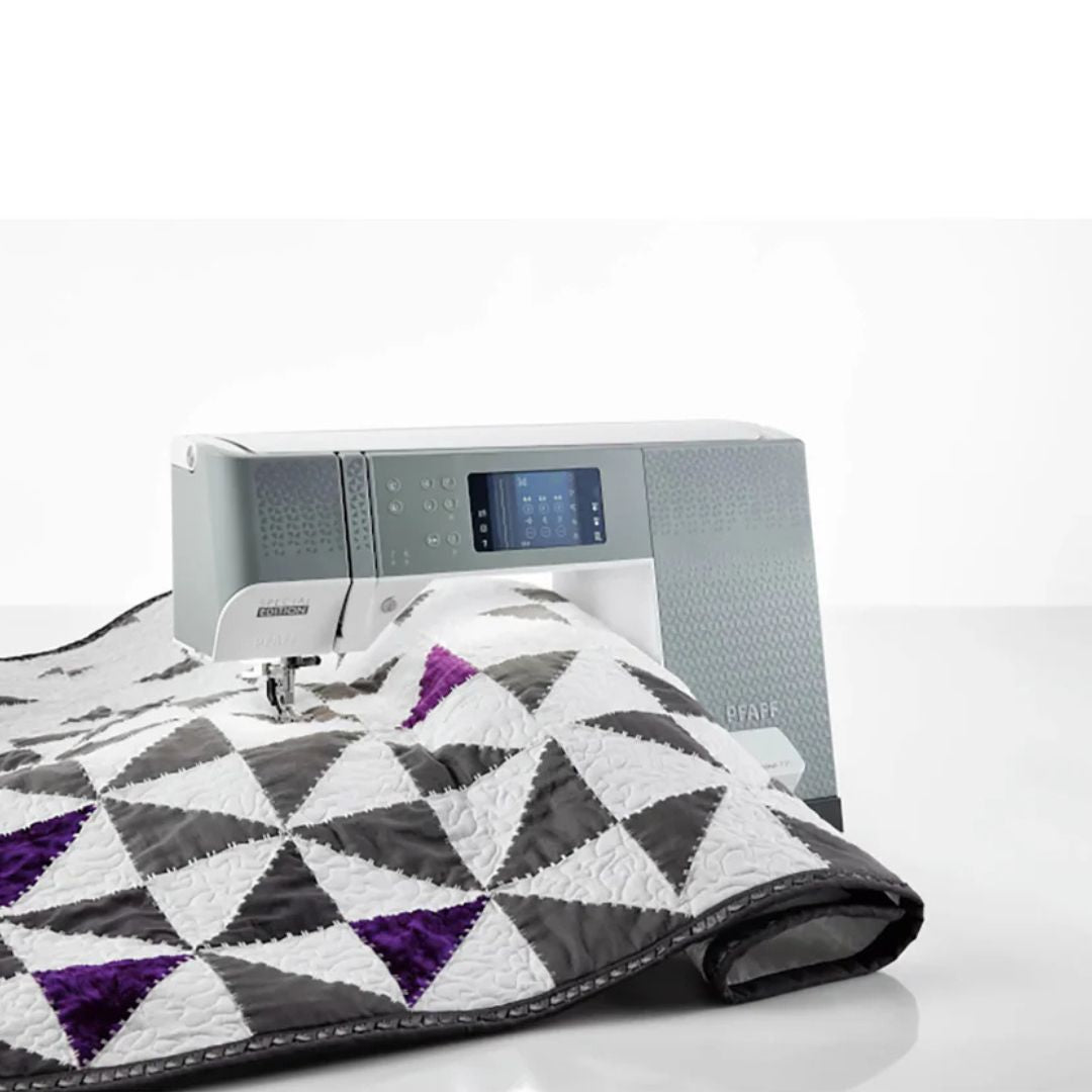 Macchina da cucire Nuova Pfaff Expression 720LE ampio spazio di lavoro