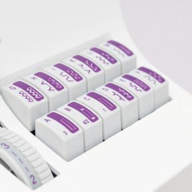 Macchina da cucire meccanica Pfaff Select 3.2 tastiera selezione punti