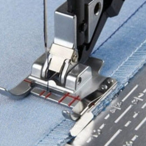 Pfaff piedino con guida per cucitura con sistema IDT esempio cucitura