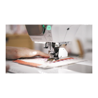 Bernina 570QE Macchina per cucire e ricamare con 5 Anni di Garanzia