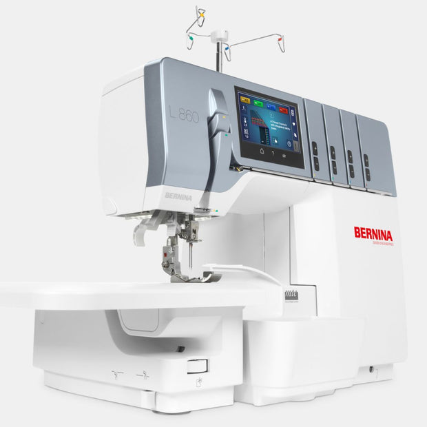 Bernina L 860 Taglia Cuci Professionale con Infilatura ad Aria