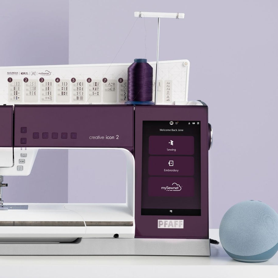 Pfaff icon 2 macchina per cucito e ricamo con intelligenza artificiale display touch screen