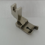 Piedino guida laterale destra fissa a 6,4 mm per macchina industriale