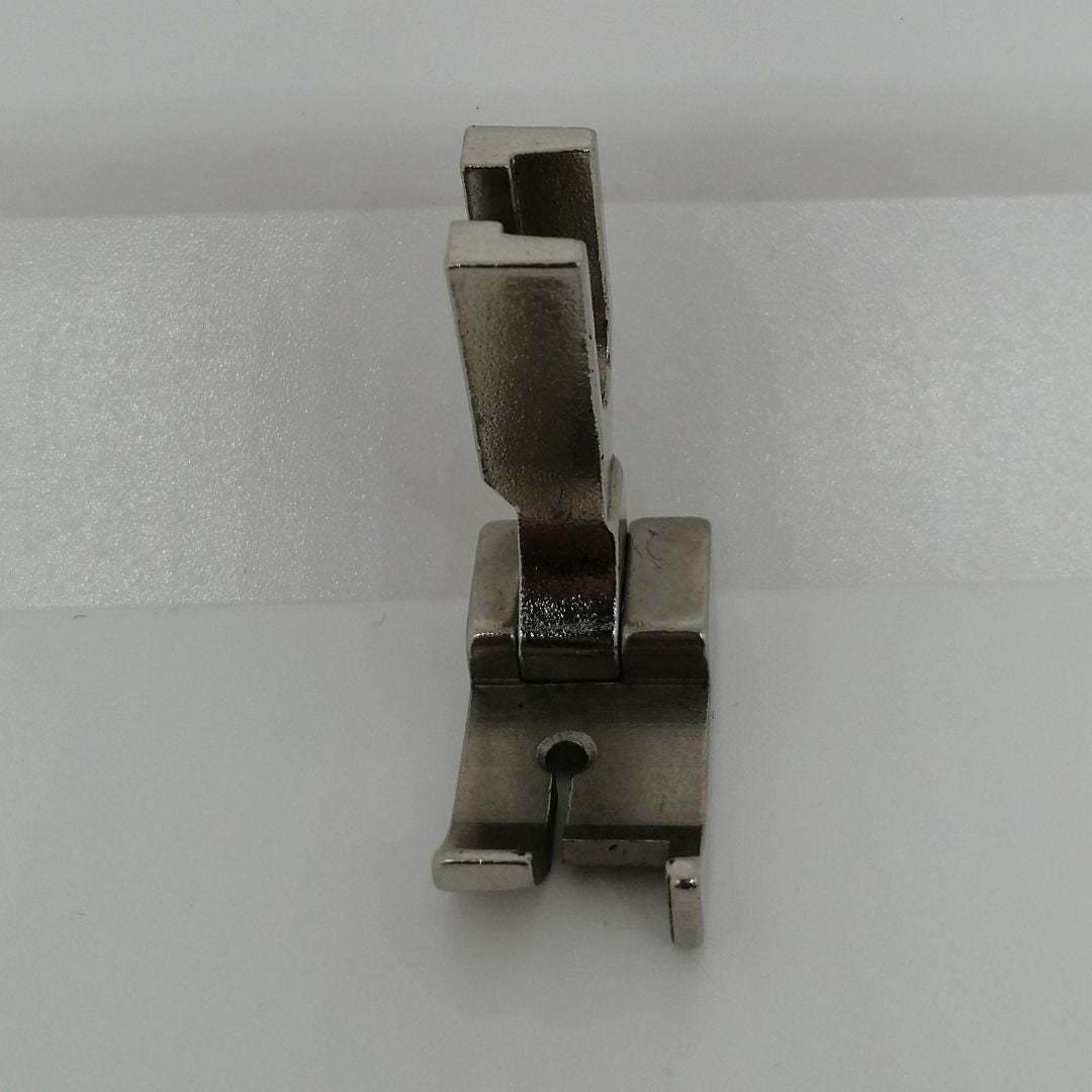 Piedino guida laterale destra fissa a 6,4 mm per macchina industriale