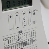 Singer C7225 Macchina per cucire Elettronica con 5 Anni di Garanzia e Tavolo Allungabase